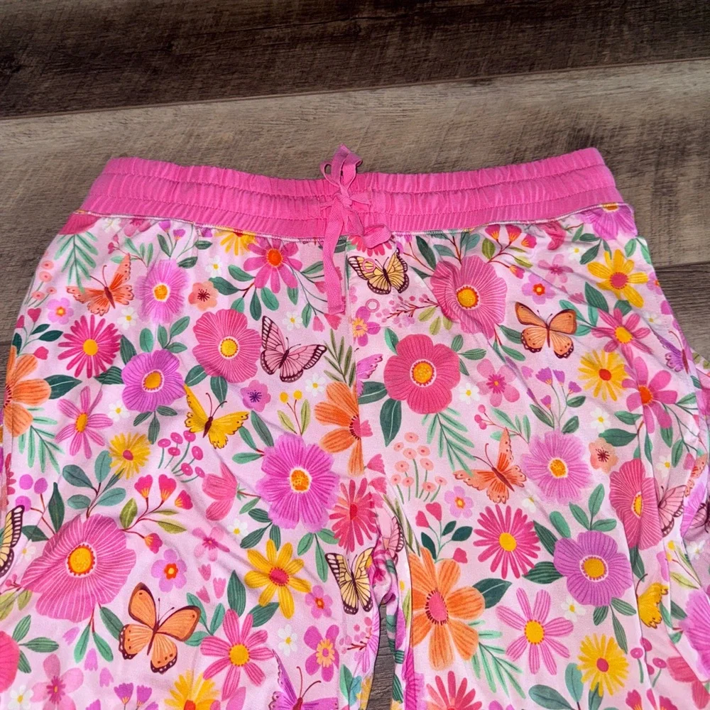 🦋🌼 Little Sleepies Pink Butterfly Blooms Women’s Small Cuffed Pajama Bottoms NWT - Picture 8 of 10